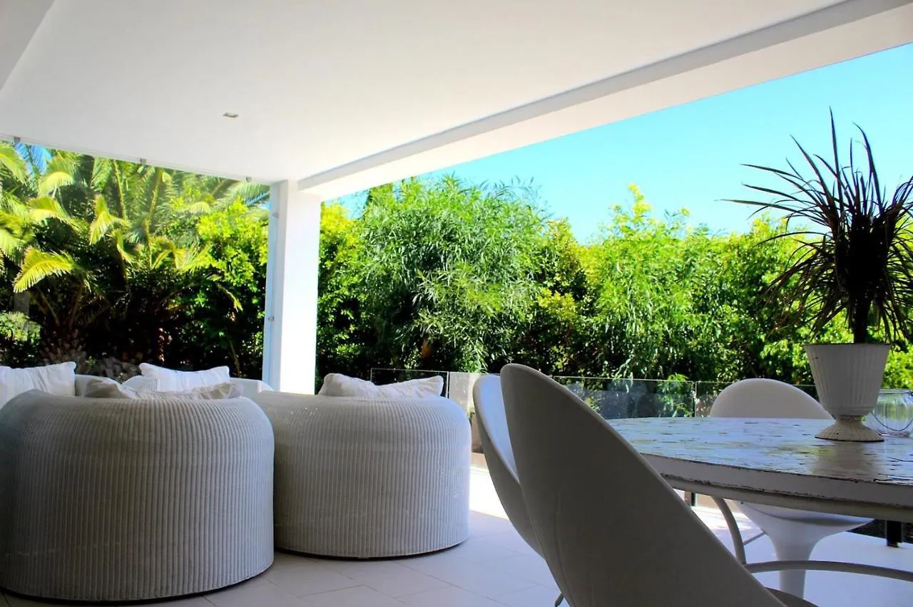 Martina Apartamentos Zahara de los Atunes İspanya