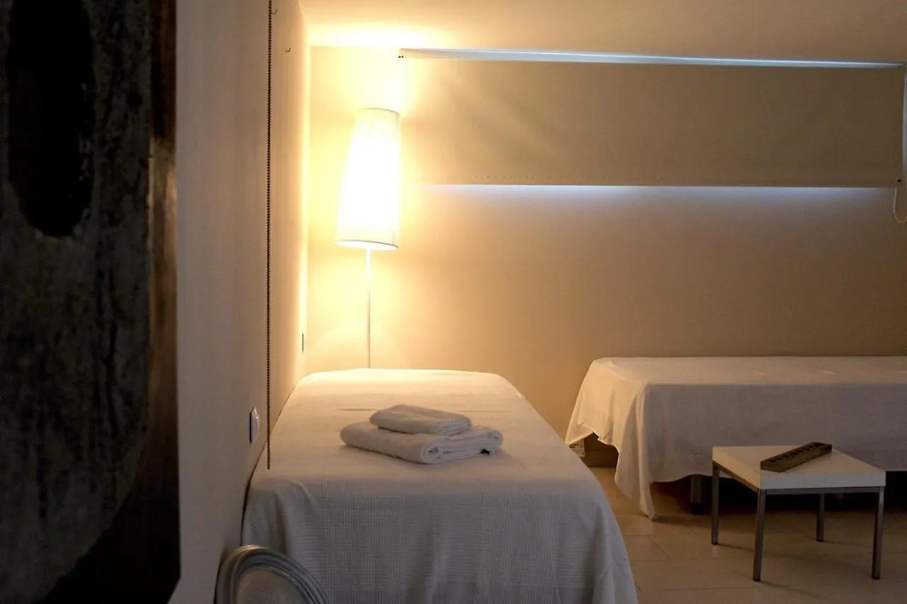 Martina Apartamentos Zahara de los Atunes İspanya