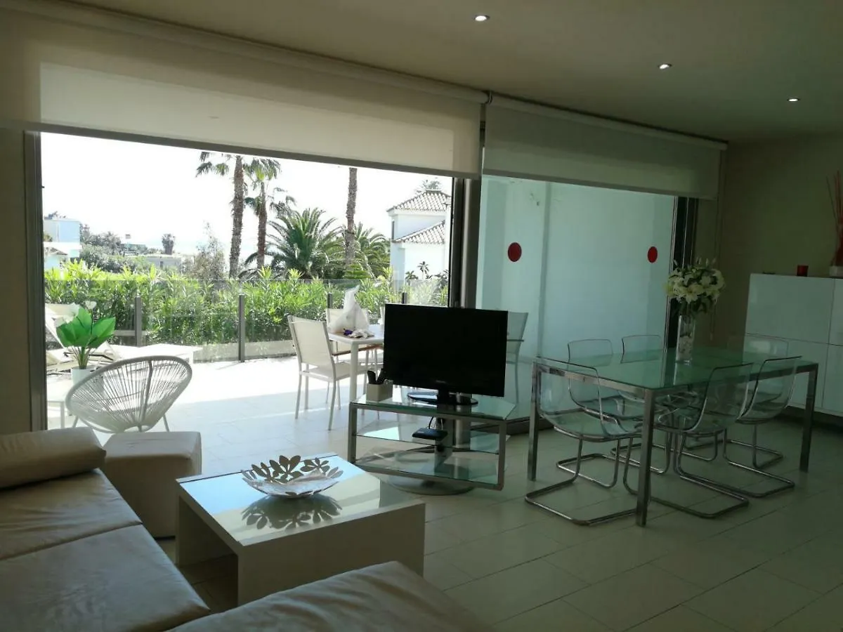 Martina Apartamentos Zahara de los Atunes İspanya
